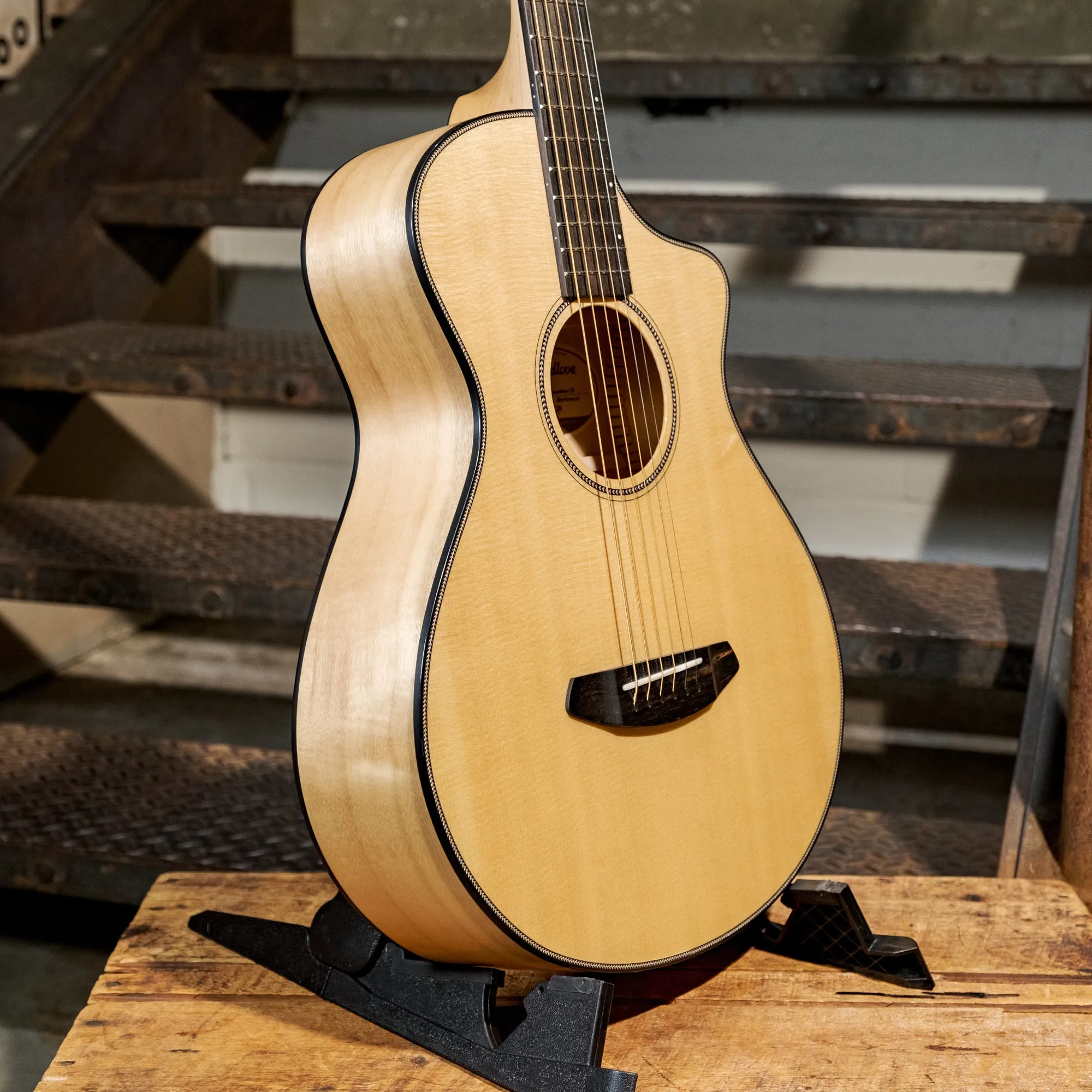 Breedlove 2019 Oregon Concertina CE Natural With OHSC - Used