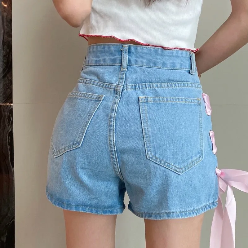 Vintage High-waisted Lacing-up Denim Shorts